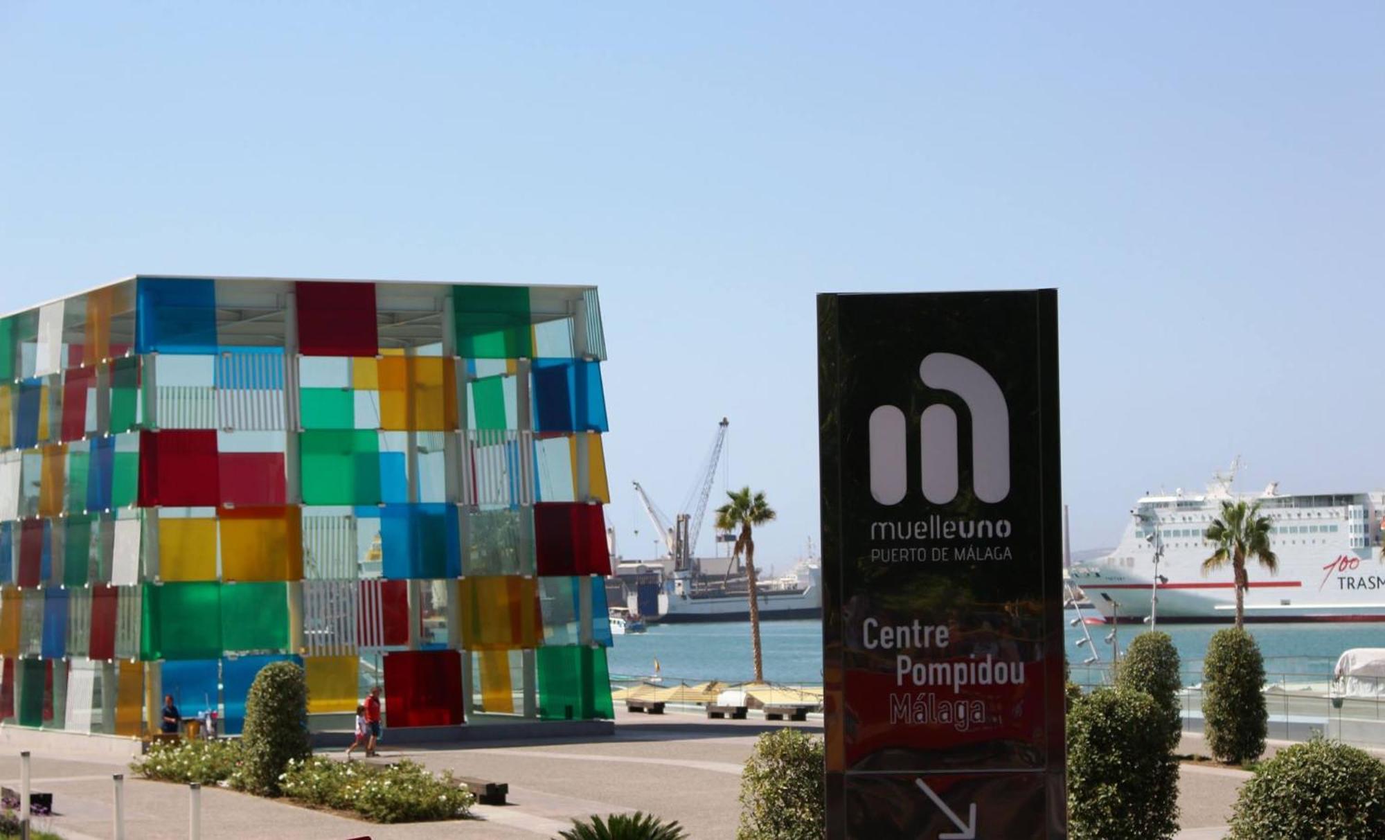 Apartamento Los Tres Soles Malaga Exterior photo